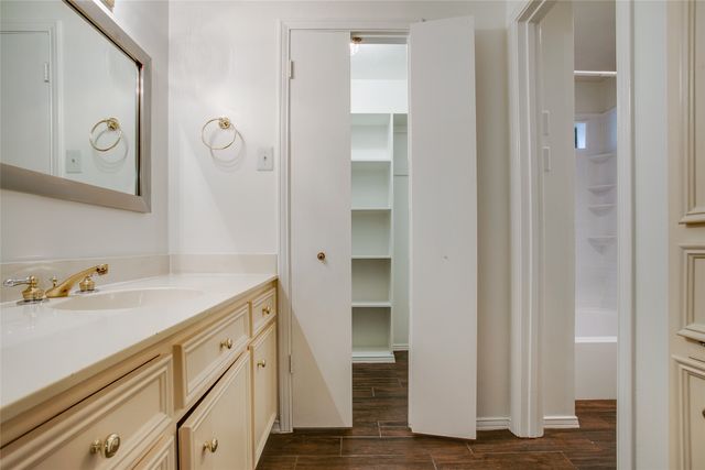 6406 Malcolm Drive, Dallas, TX 75214