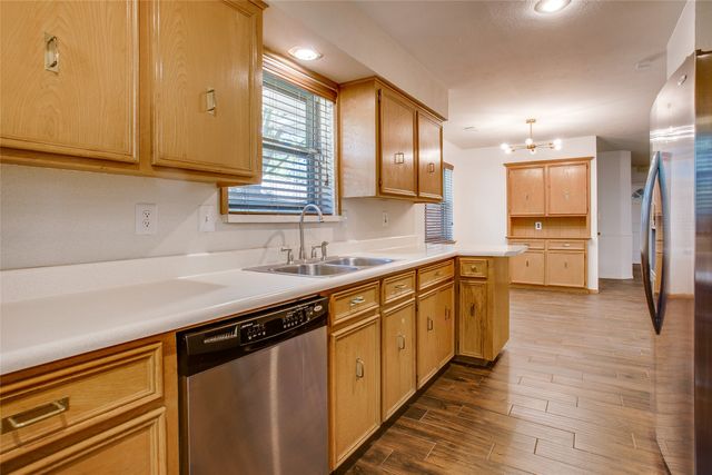 6406 Malcolm Drive, Dallas, TX 75214