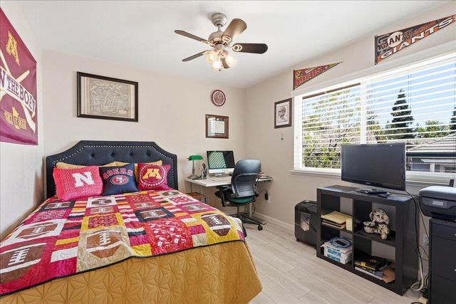 112 Royalton Cir, Folsom, CA 95630