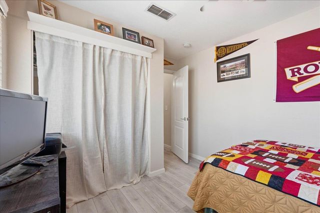 112 Royalton Cir, Folsom, CA 95630