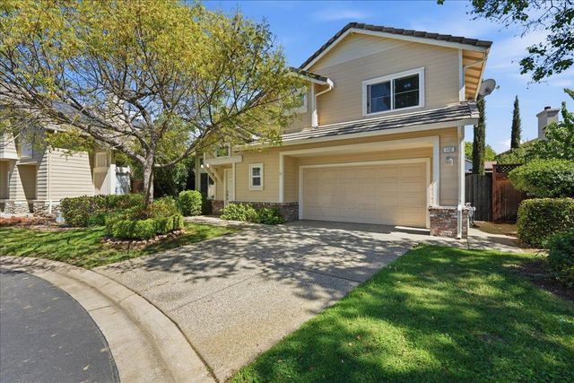 112 Royalton Cir, Folsom, CA 95630