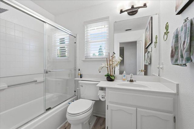 112 Royalton Cir, Folsom, CA 95630