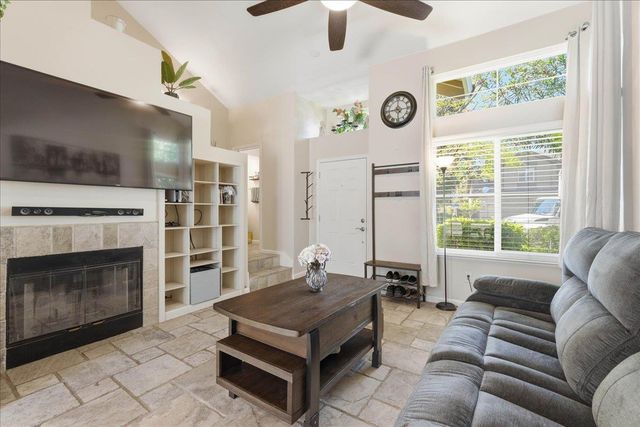 112 Royalton Cir, Folsom, CA 95630