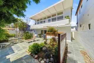 1210 W Oceanfront 1/2, Newport Beach, CA 92661