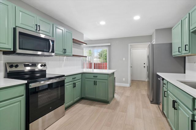 7426 Cloverglen Drive, Dallas, TX 75249