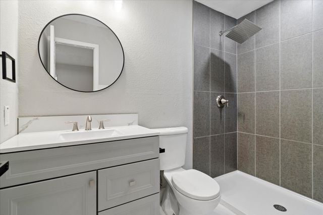 7426 Cloverglen Drive, Dallas, TX 75249