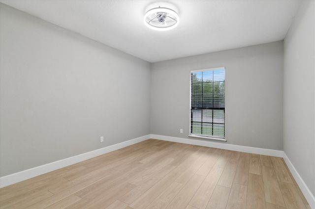 7426 Cloverglen Drive, Dallas, TX 75249