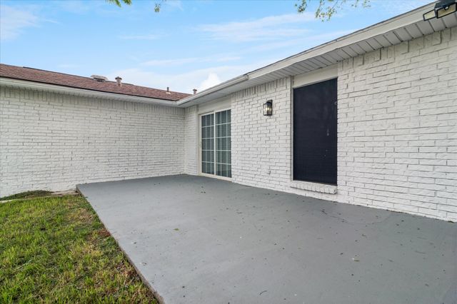 7426 Cloverglen Drive, Dallas, TX 75249