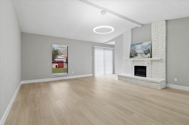 7426 Cloverglen Drive, Dallas, TX 75249