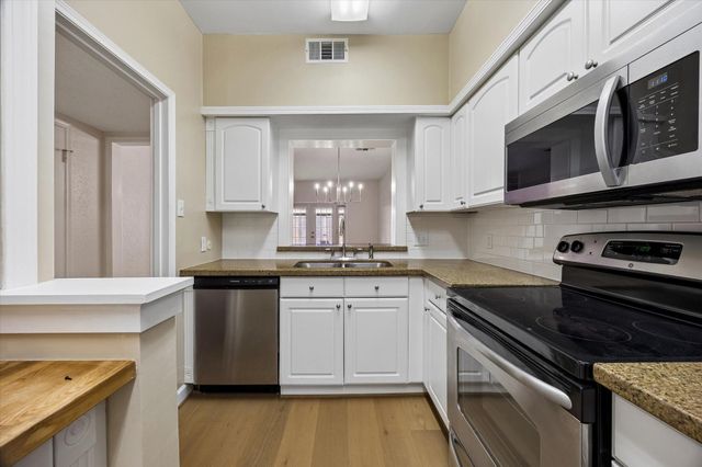 3623 Wakeforest Street, Houston, TX 77098