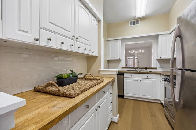 3623 Wakeforest Street, Houston, TX 77098