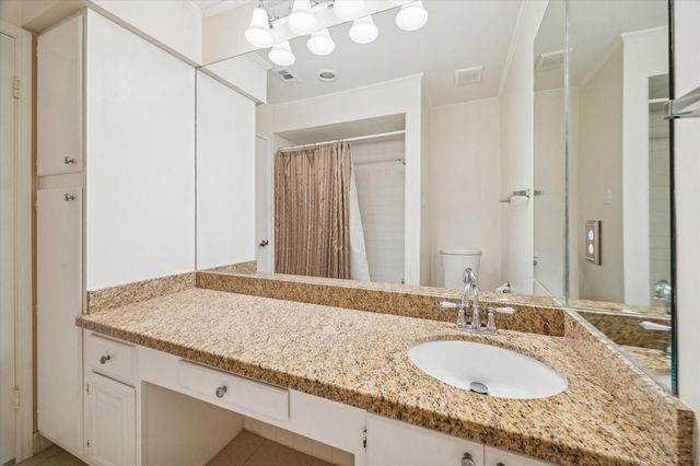 3623 Wakeforest Street, Houston, TX 77098