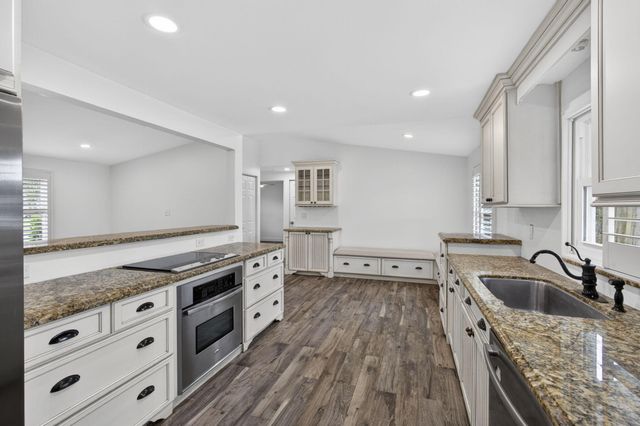 8443 Elaine Drive, Boynton Beach, FL 33472