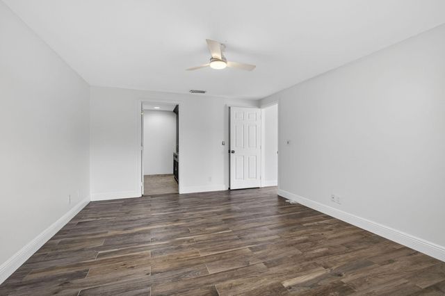 8443 Elaine Drive, Boynton Beach, FL 33472