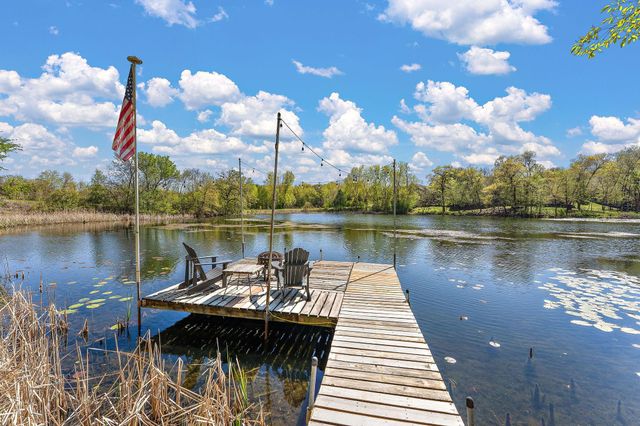 13724 Nevada Circle, Savage, MN 55378