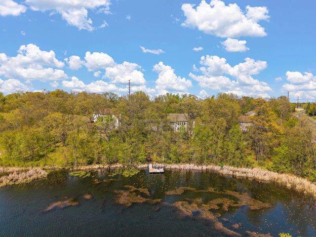 13724 Nevada Circle, Savage, MN 55378