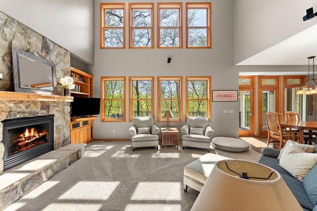 13724 Nevada Circle, Savage, MN 55378