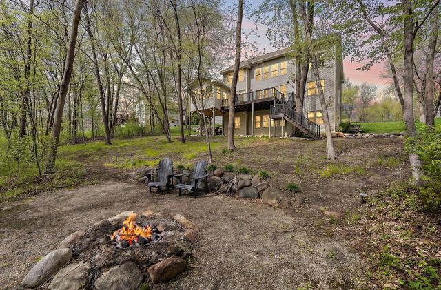 13724 Nevada Circle, Savage, MN 55378