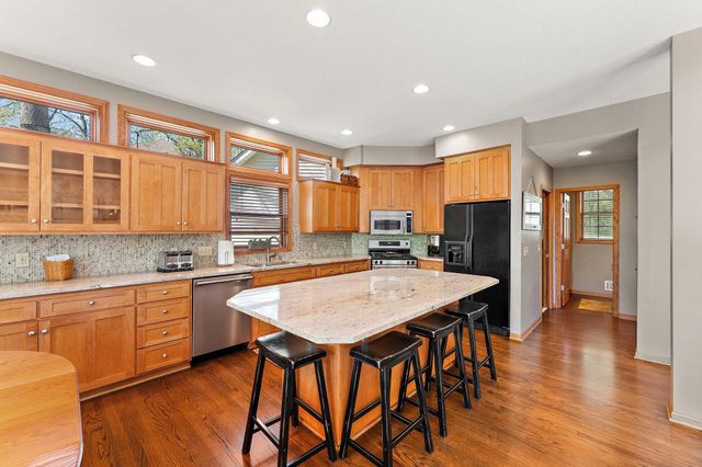 13724 Nevada Circle, Savage, MN 55378