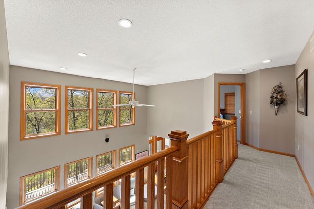 13724 Nevada Circle, Savage, MN 55378