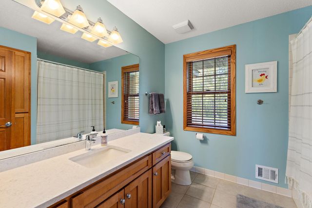 13724 Nevada Circle, Savage, MN 55378