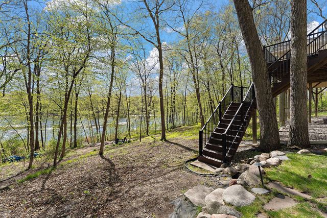 13724 Nevada Circle, Savage, MN 55378