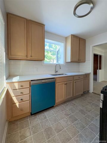 839 Meadowdale Street, Ferndale, MI 48220