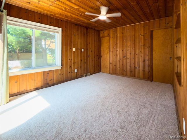 839 Meadowdale Street, Ferndale, MI 48220