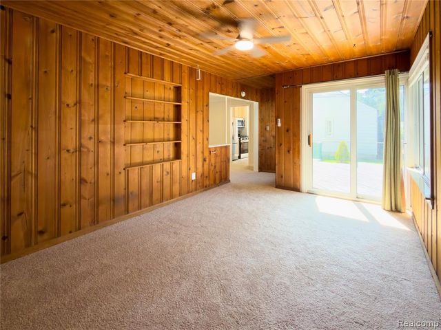 839 Meadowdale Street, Ferndale, MI 48220