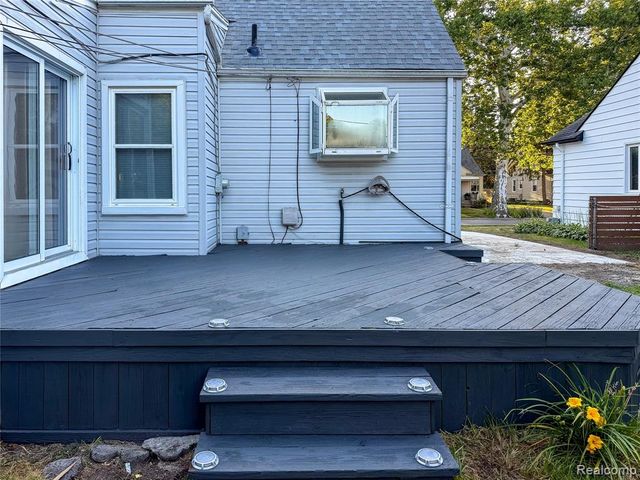 839 Meadowdale Street, Ferndale, MI 48220