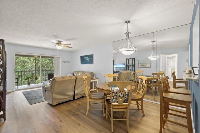 1310 GLEN OAKS DRIVE E 391E, Sarasota, FL 34232
