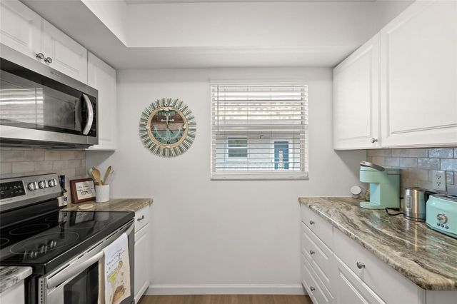 1310 GLEN OAKS DRIVE E 391E, Sarasota, FL 34232