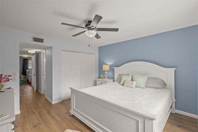 1310 GLEN OAKS DRIVE E 391E, Sarasota, FL 34232