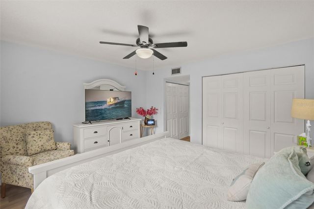 1310 GLEN OAKS DRIVE E 391E, Sarasota, FL 34232
