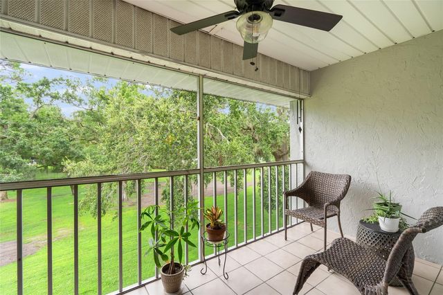 1310 GLEN OAKS DRIVE E 391E, Sarasota, FL 34232