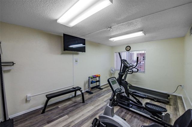 1310 GLEN OAKS DRIVE E 391E, Sarasota, FL 34232