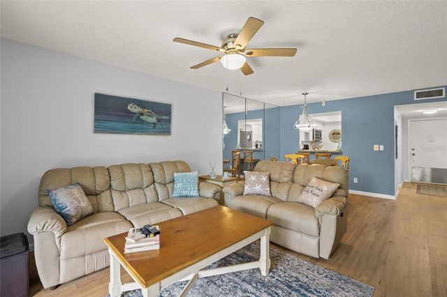 1310 GLEN OAKS DRIVE E 391E, Sarasota, FL 34232