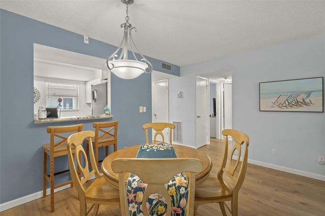1310 GLEN OAKS DRIVE E 391E, Sarasota, FL 34232
