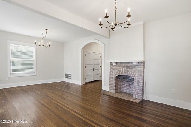 714 S 5th Avenue, Wilmington, NC 28401