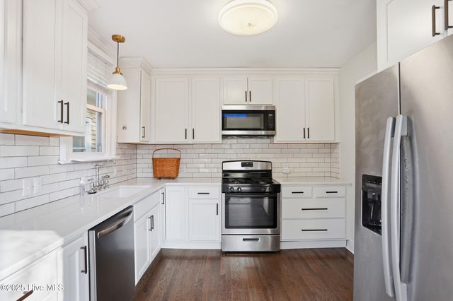 714 S 5th Avenue, Wilmington, NC 28401