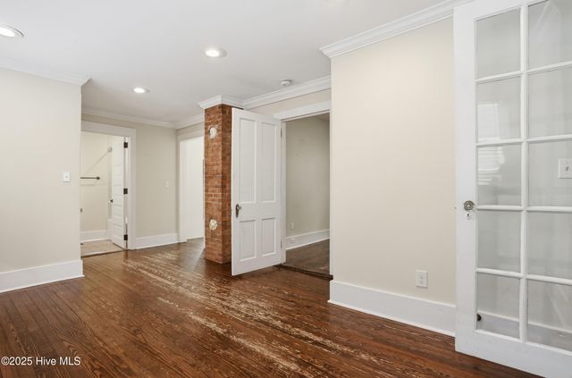 714 S 5th Avenue, Wilmington, NC 28401