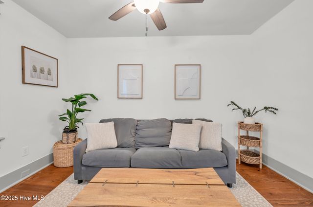 714 S 5th Avenue, Wilmington, NC 28401