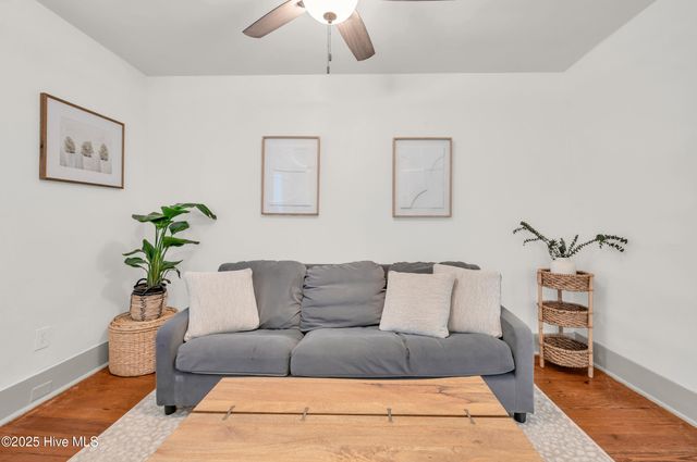 714 S 5th Avenue, Wilmington, NC 28401