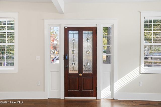 714 S 5th Avenue, Wilmington, NC 28401