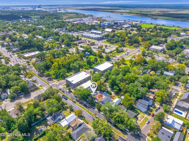 714 S 5th Avenue, Wilmington, NC 28401