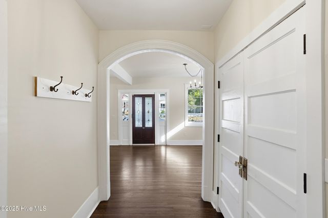 714 S 5th Avenue, Wilmington, NC 28401