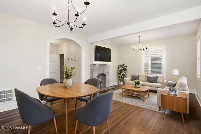 714 S 5th Avenue, Wilmington, NC 28401