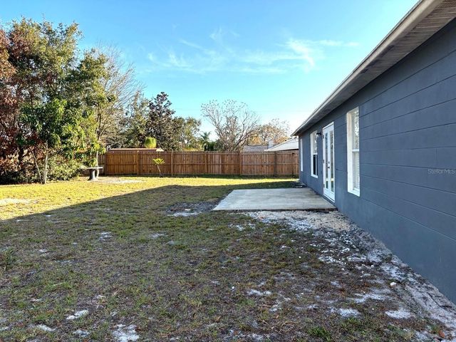 673 ELDRON AVENUE, Deltona, FL 32738