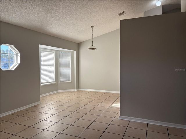 673 ELDRON AVENUE, Deltona, FL 32738