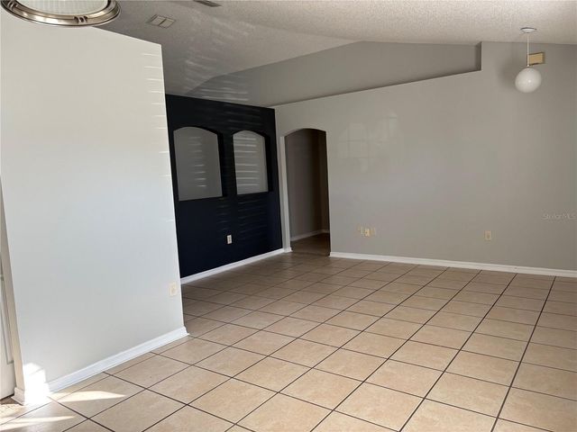 673 ELDRON AVENUE, Deltona, FL 32738